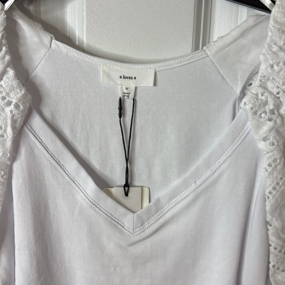 A loves a White Eyelet Sleeve Women's Top - Picture 2 of 5